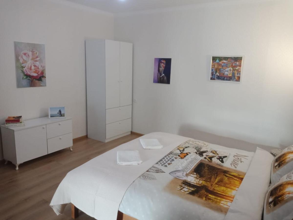 Kacharava Apartments Tbilisi ภายนอก รูปภาพ